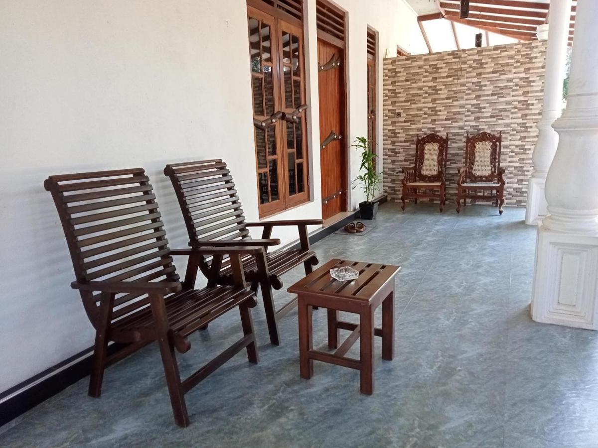 Induwara Safari Resort Udawalawe Bagian luar foto