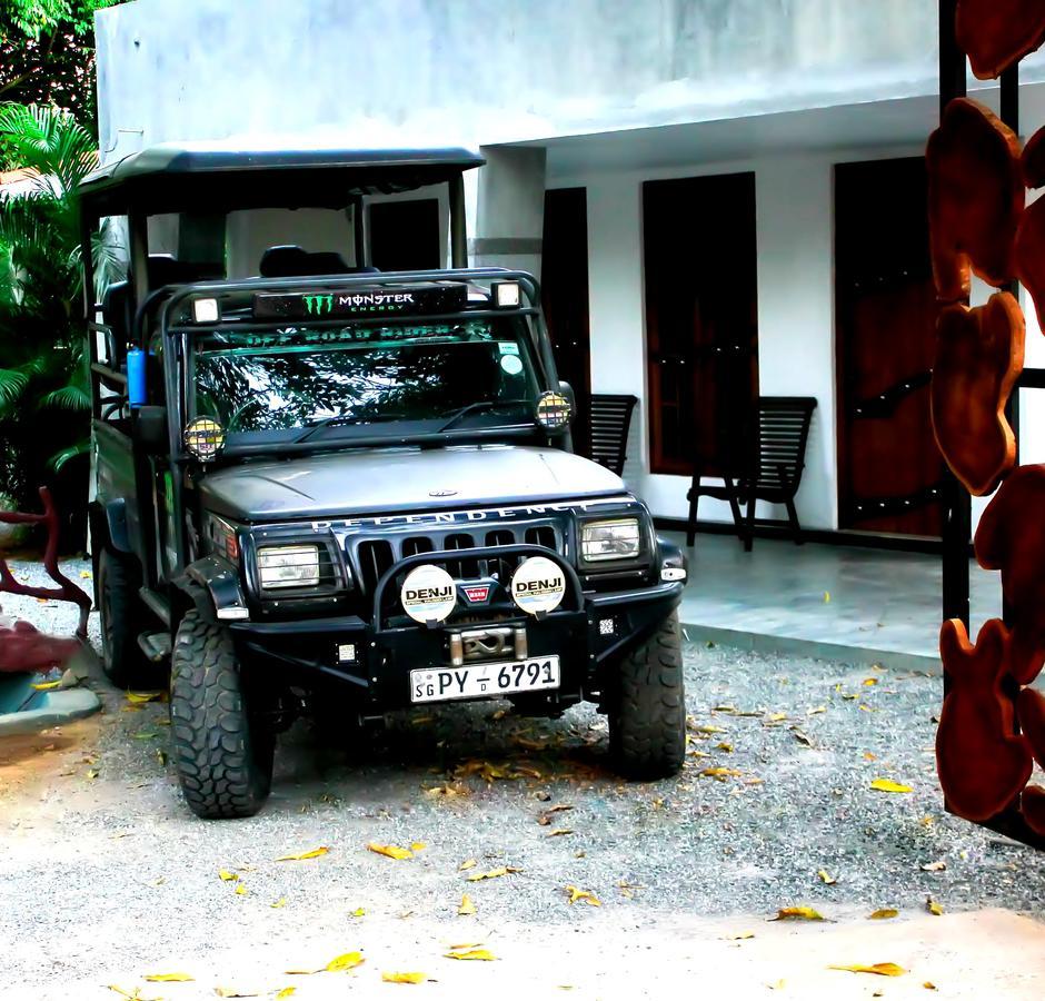 Induwara Safari Resort Udawalawe Bagian luar foto