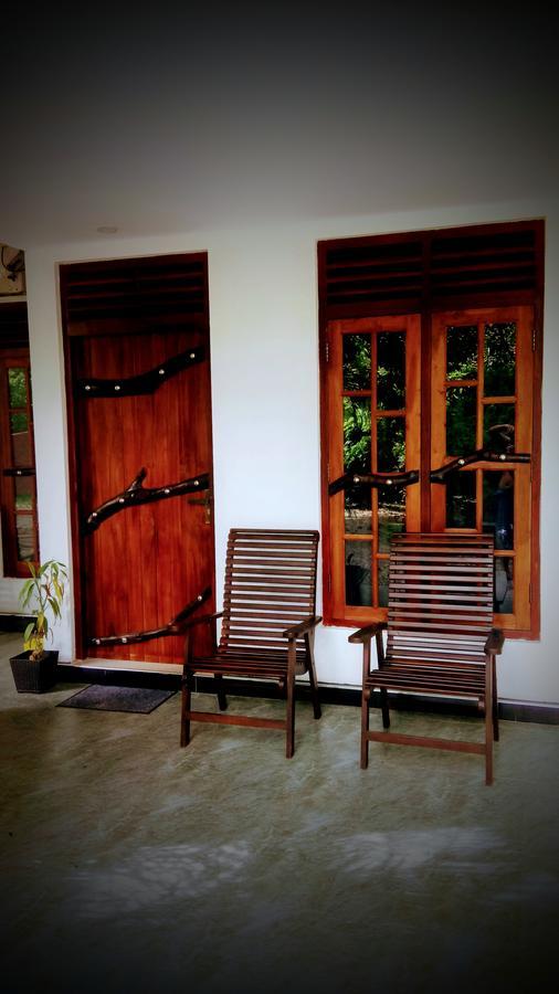 Induwara Safari Resort Udawalawe Bagian luar foto