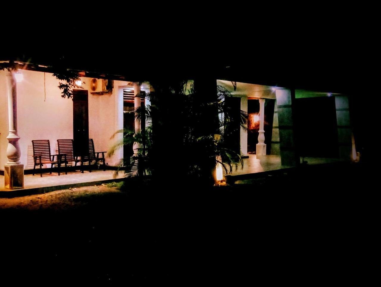 Induwara Safari Resort Udawalawe Bagian luar foto